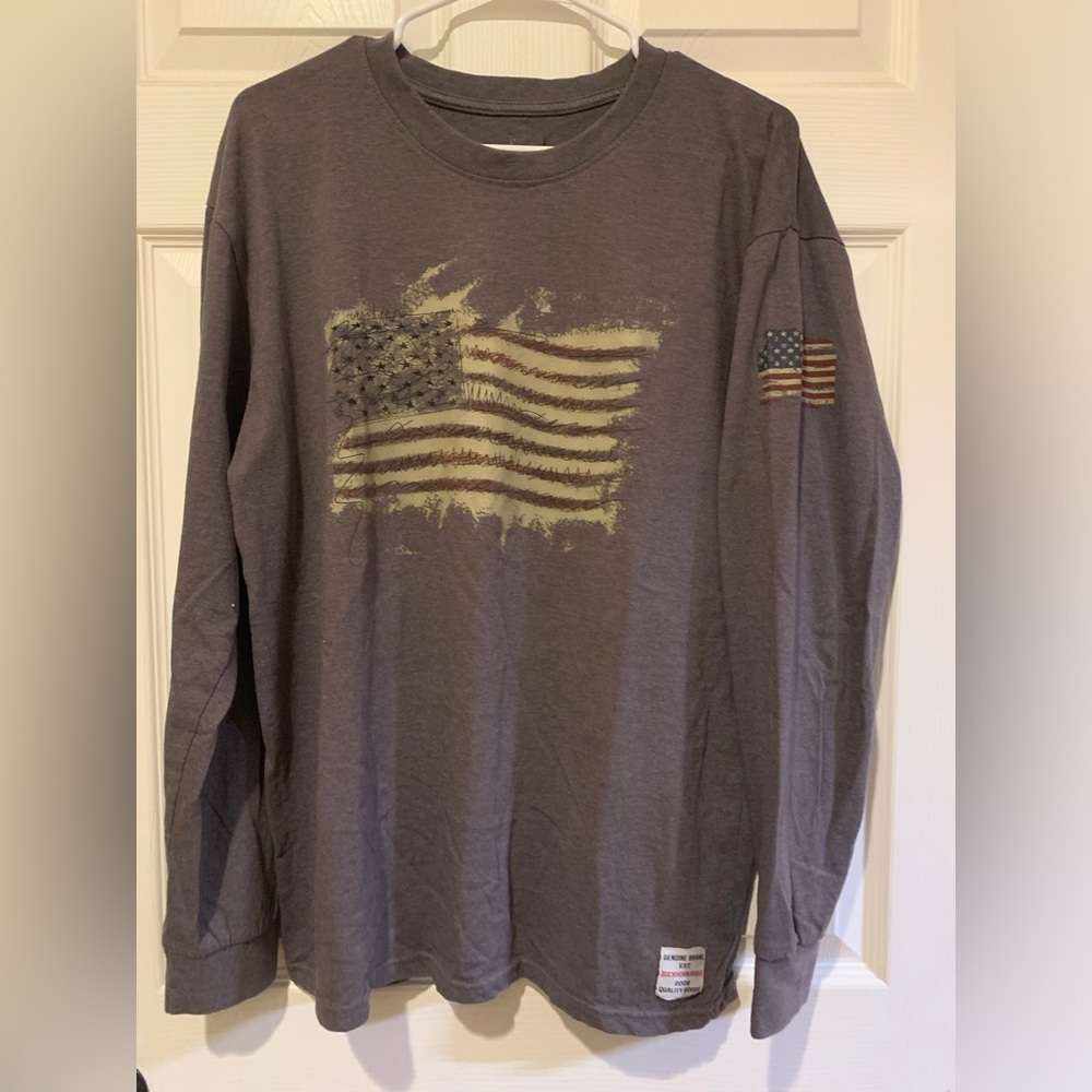 Men's Gray Long Sleeve Shirt with Flag Design